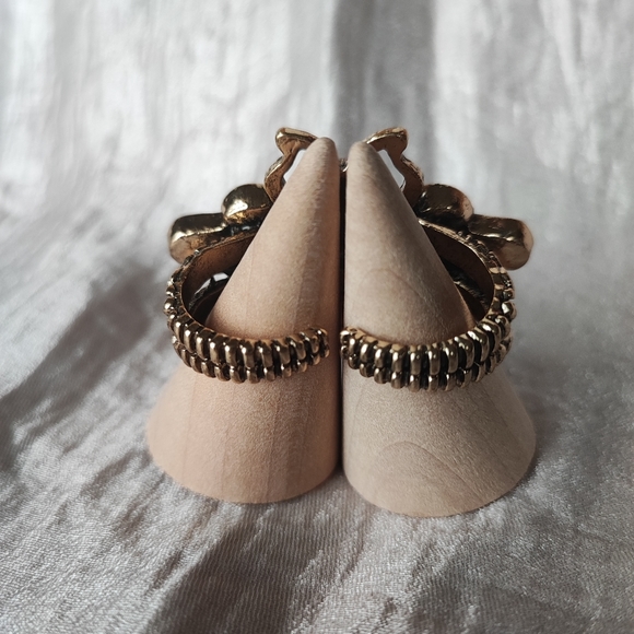 Bee Scarf Clip Dual Ring Brass and Ivory Colored Lucite Rhinestone Adjustable - Picture 10 of 11